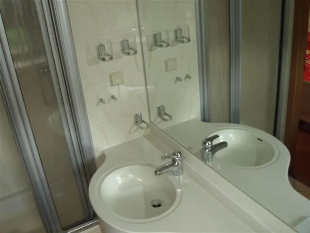 Hotel-pension Am Waldchenborn 3* マンダーシャイト