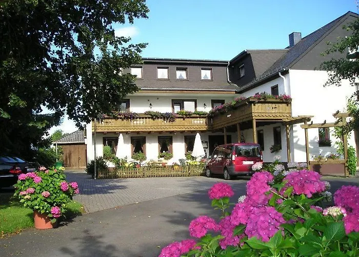 Hotel-pension Am Waldchenborn 3*